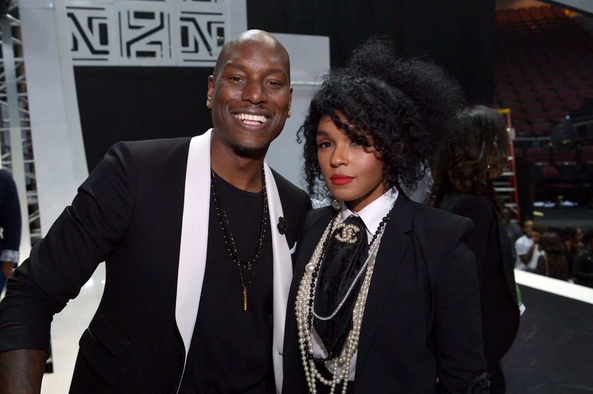2015 Soul Train Music Awards - Show