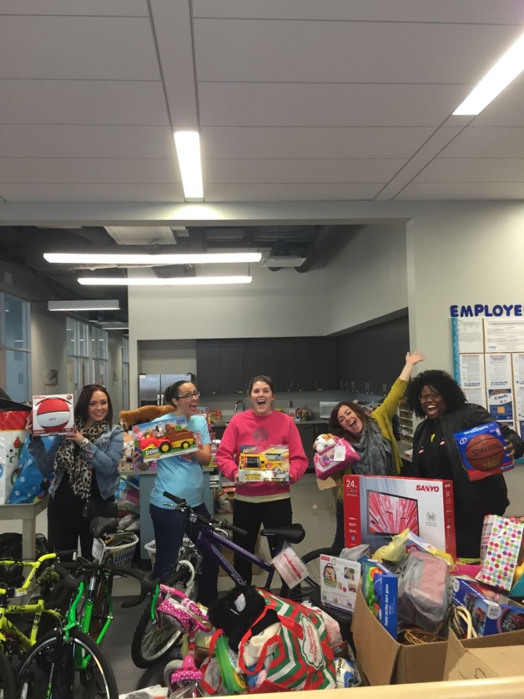 Mir.I.am with the Salvation Army Staff -- thanks Lizzie and Margaux