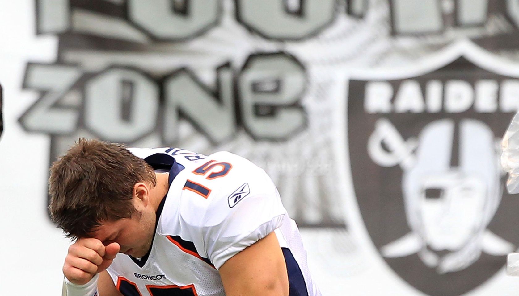 Denver Broncos v Oakland Raiders