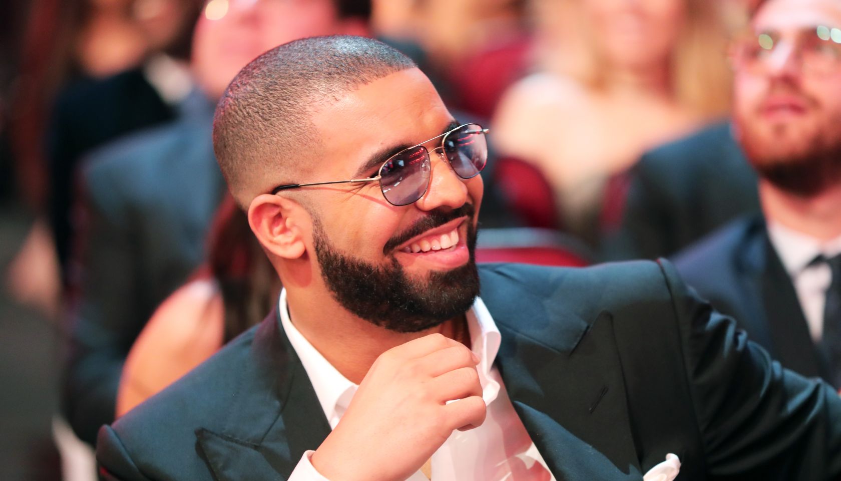 2016 American Music Awards - Roaming Show