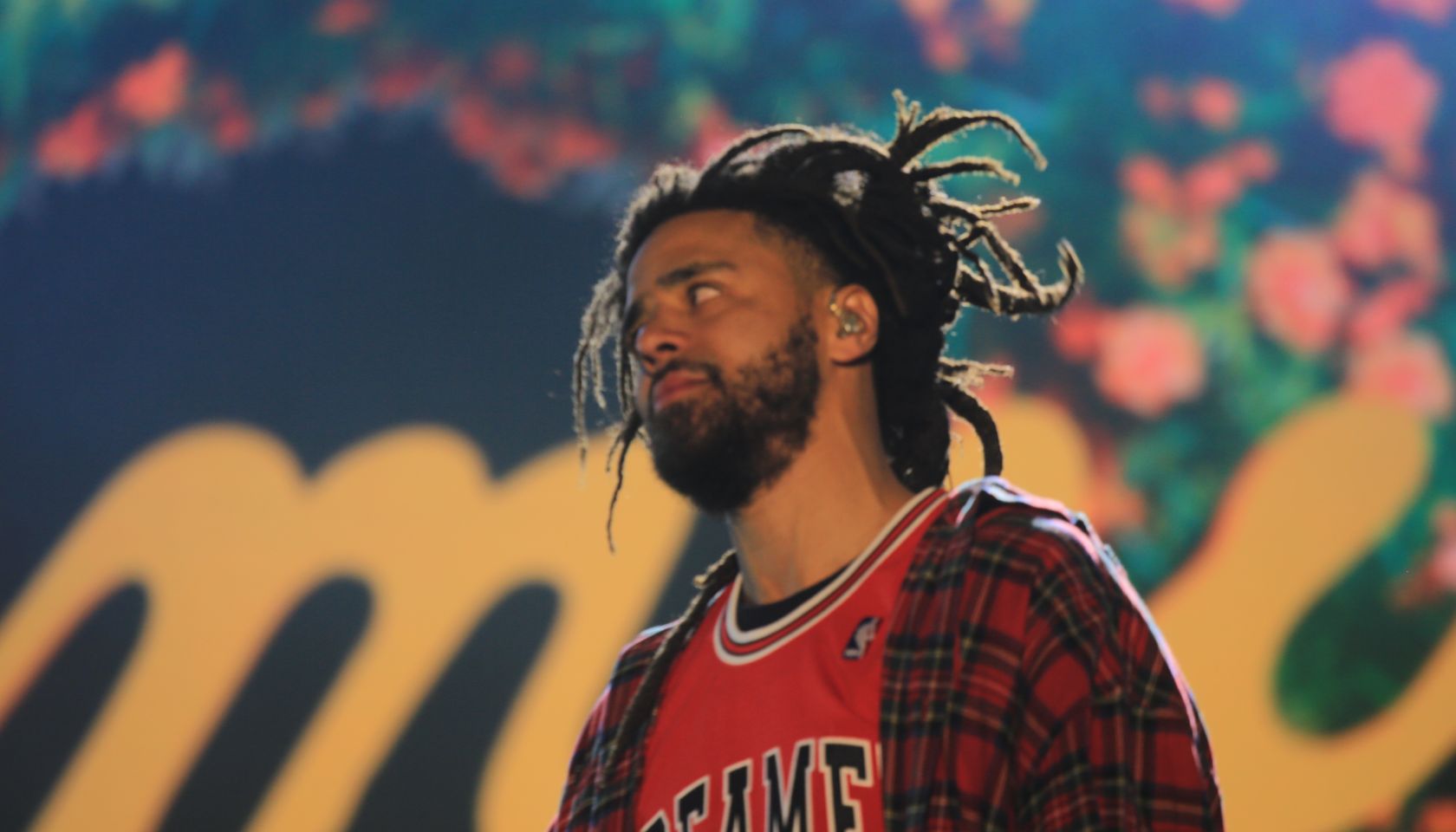 J. Cole Publicizes Launch Date For ‘The Fall-Off’ J. Cole Publicizes Launch Date For ‘The Fall-Off’