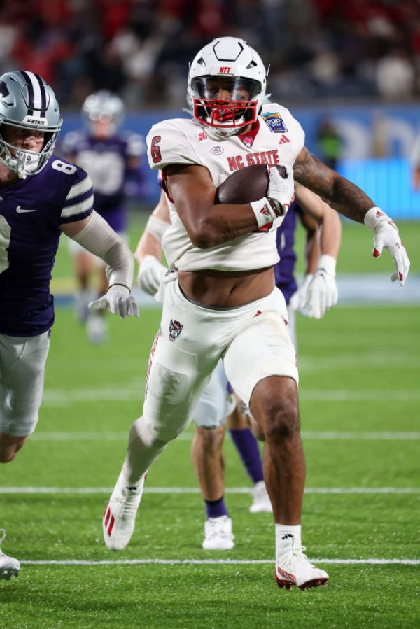 COLLEGE FOOTBALL: DEC 28 Pop-Tarts Bowl - NC State vs Kansas State