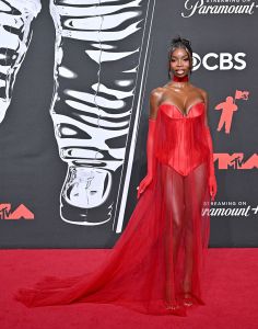 Some of Olandria Carthen’s Most Stylish Looks