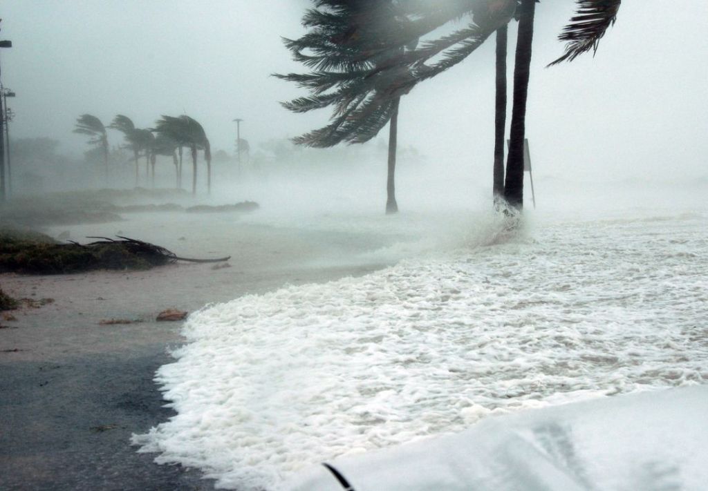 Jamaica teme destrucción masiva por huracán Melissa